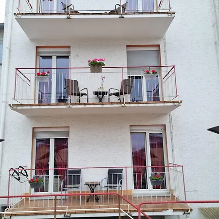 Holiday Rhein Cornea 1 Apartment *
